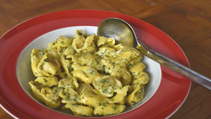 Bild von TortelliniInSahnesauce_0.jpg